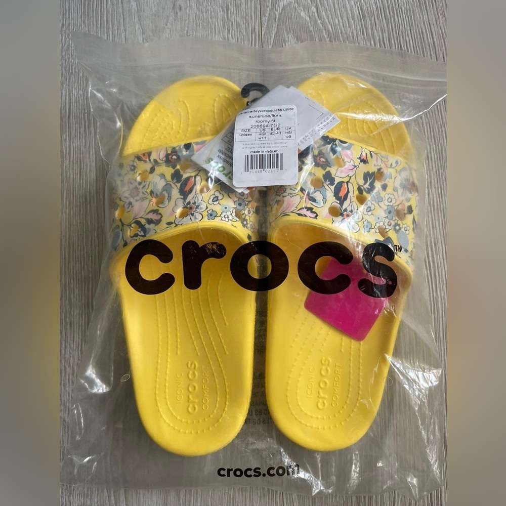 Vera Bradley & Crocs Slide in Sunny Garden Woman Size 11